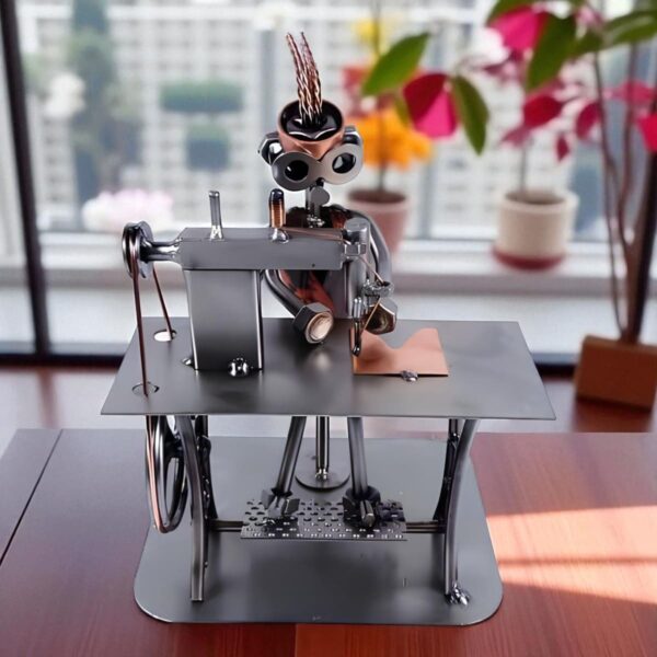Cadeau pour couturière - Figurine couturière