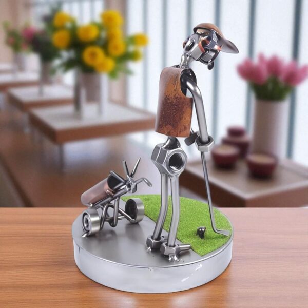 Figurine golfeur au putt