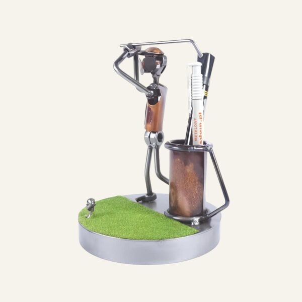 Figurine golfeur au swing