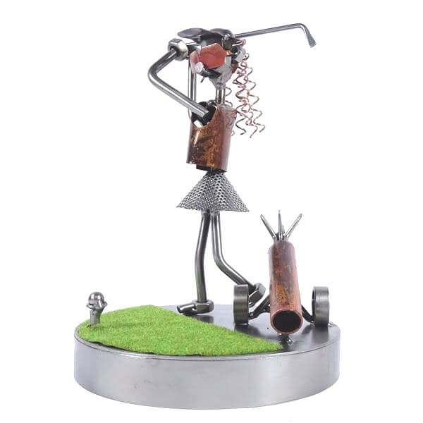 Figurine golfeuse au swing