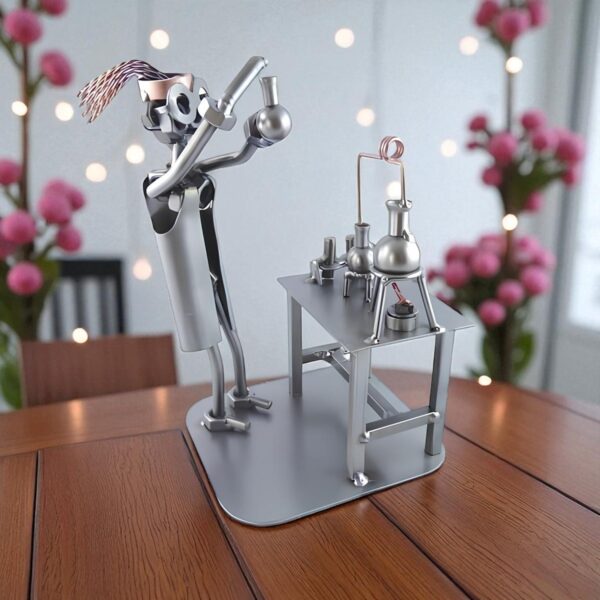 Cadeau scientifique adulte - Figurine chimiste femme