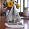 Figurine voilier optimist