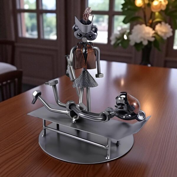 Cadeau humoristique infirmière - Figurine infirmière en métal