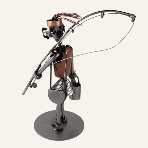 Figurine pêcheuse en métal