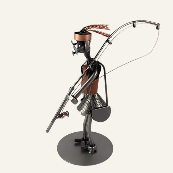 Figurine pêcheuse en métal