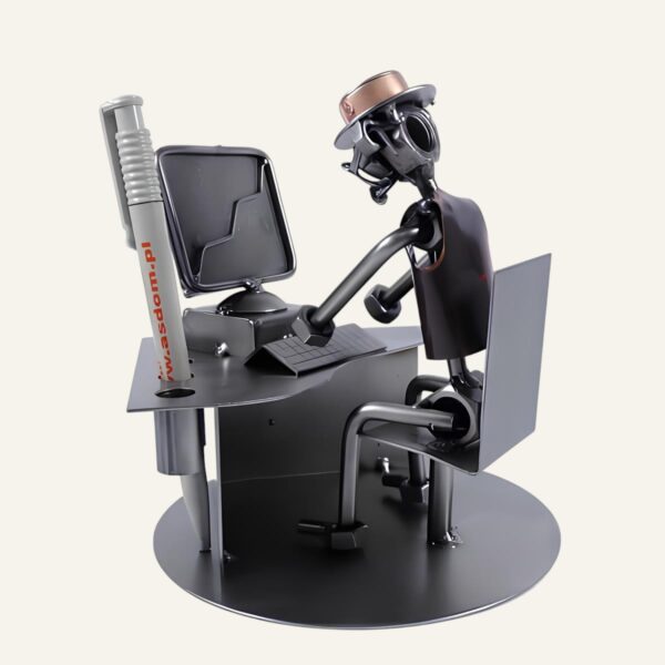 Figurine homme au bureau en métal
