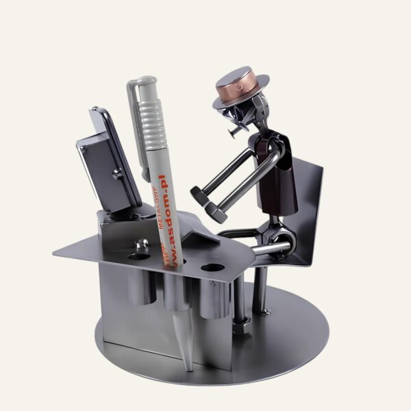 Figurine homme au bureau en métal