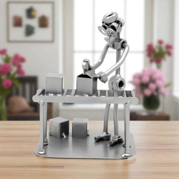 Figurine magasinier