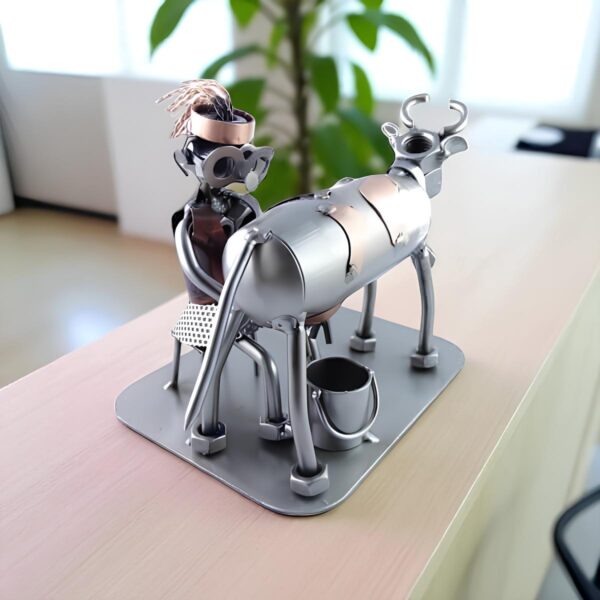 Cadeau agricultrice - Figurine métal agricultrice