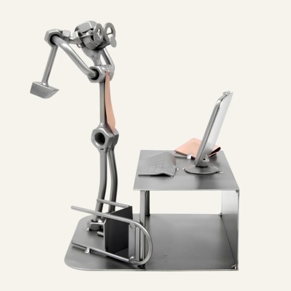Figurine informaticien en colère