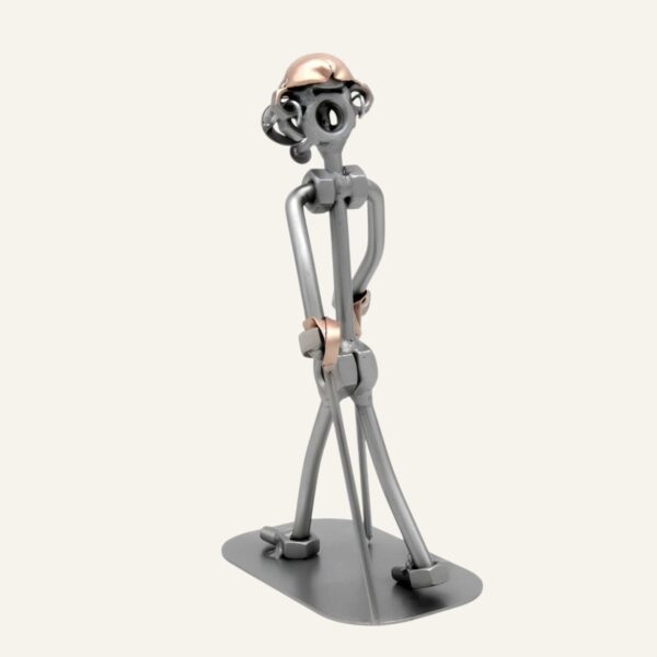 Figurine randonneur homme en métal : une Idée cadeau pour un homme qui pratique la marche à pied