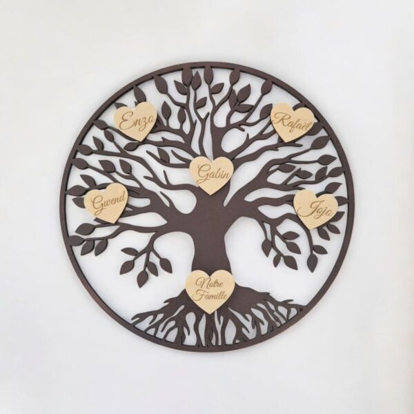 Arbre de vie en bois avec prénoms des enfants