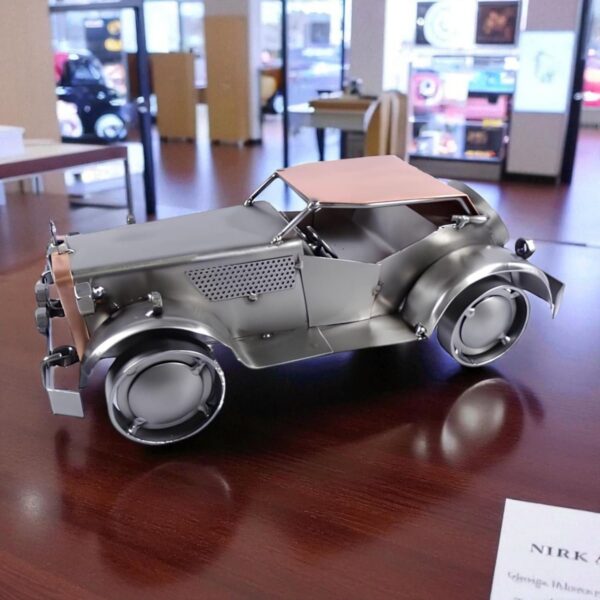 Miniature Voiture Mercedes vintage en métal