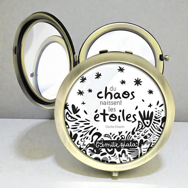 Un miroir de poche rond avec un message rigolo modèle Bing Bang